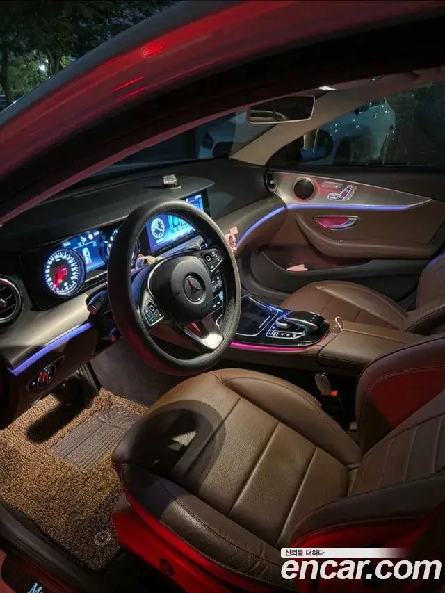 Mercedes-Benz E-Class 2018 — Şəkil 12/13