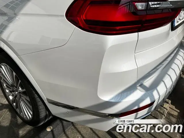 BMW X7 2022 — Şəkil 8/14