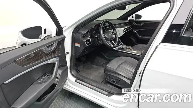 Audi A6 2019 — Photo 13/33