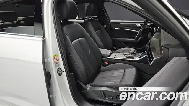 Audi A6 2019 — Photo 20/33