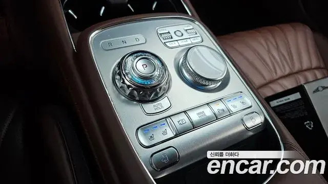 Genesis G90 2023 — ფოტო 20/35