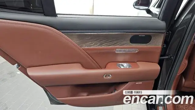 Genesis G90 2023 — ფოტო 34/35