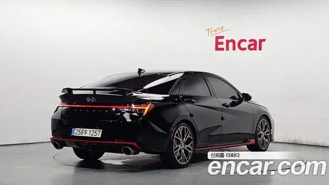 Hyundai The New Avante Hybrid 2022 — ფოტო 26/32
