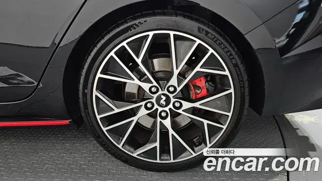 Hyundai The New Avante Hybrid 2022 — ფოტო 1/32