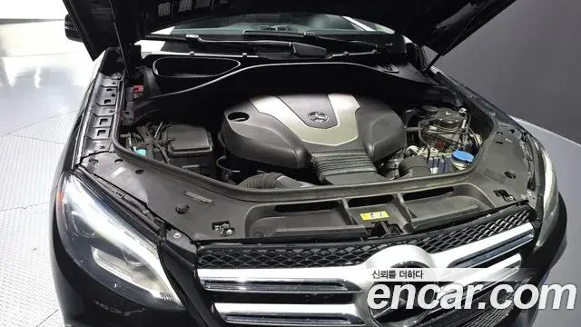 Mercedes-Benz GLE-Class 2018 — Şəkil 4/20