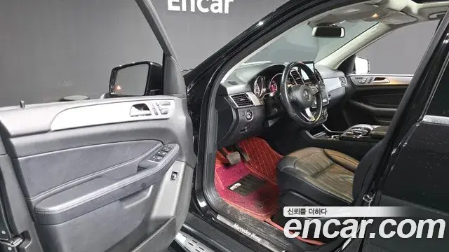 Mercedes-Benz GLE-Class 2018 — Şəkil 20/20