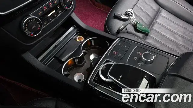 Mercedes-Benz GLE-Class 2018 — Şəkil 2/20