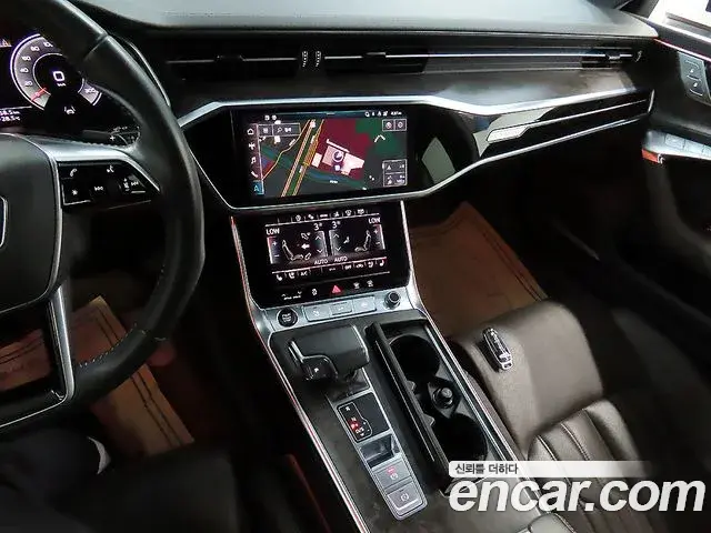 Audi A7 2020 — ფოტო 4/20