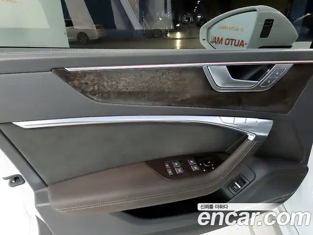 Audi A7 2020 — ფოტო 16/20