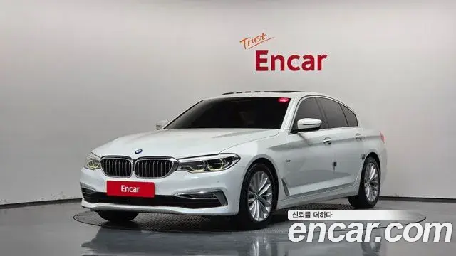 BMW 5 Series 2018 — Photo 16/20