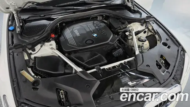 BMW 5 Series 2018 — Photo 5/20