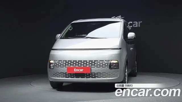 Hyundai Staria 2025 — Фото 3/20