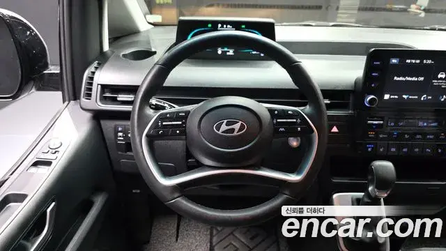 Hyundai Staria 2025 — Фото 14/20