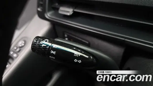 Hyundai Staria 2025 — Фото 20/20