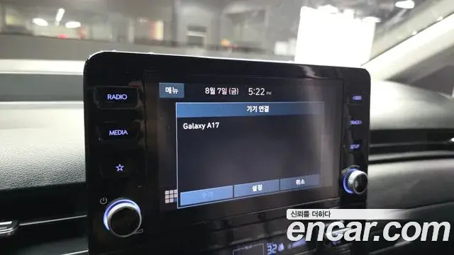 Hyundai Staria 2025 — Photo 3/31