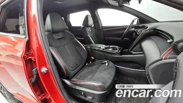 Hyundai Tucson Hybrid 2022 — Photo 28/36
