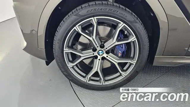 BMW X6 2020 — Photo 13/20