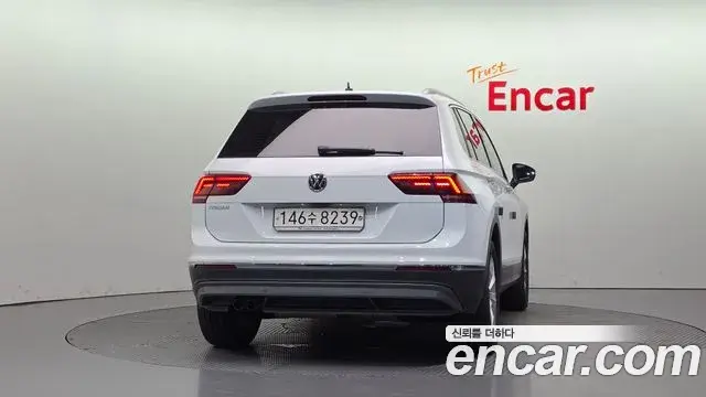 Volkswagen Tiguan 2020 — Şəkil 10/20