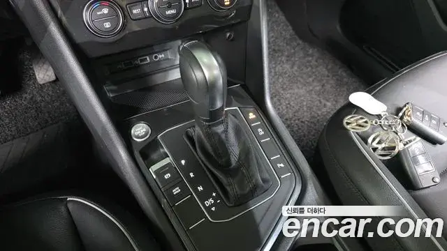 Volkswagen Tiguan 2020 — Şəkil 13/20