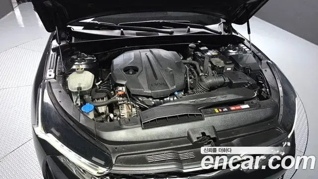 Kia K5 2020 — ფოტო 10/20