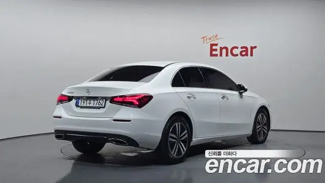 Mercedes-Benz A-Class 2021 — Фото 2/20