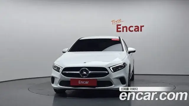 Mercedes-Benz A-Class 2021 — Фото 3/20
