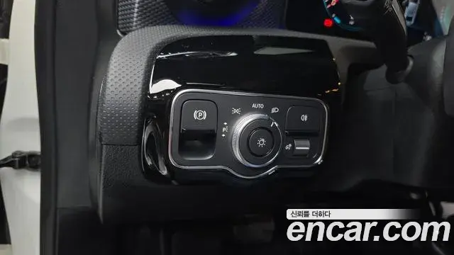 Mercedes-Benz A-Class 2021 — Фото 16/20