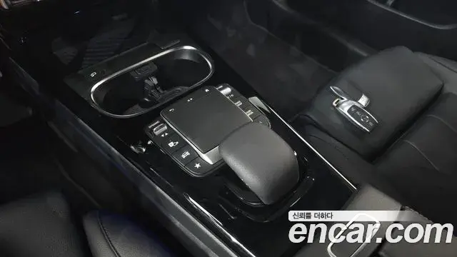 Mercedes-Benz A-Class 2021 — Фото 19/20