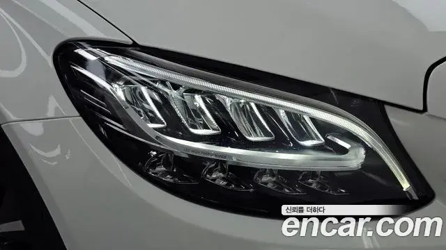 Mercedes-Benz C-Class 2020 — Şəkil 27/34