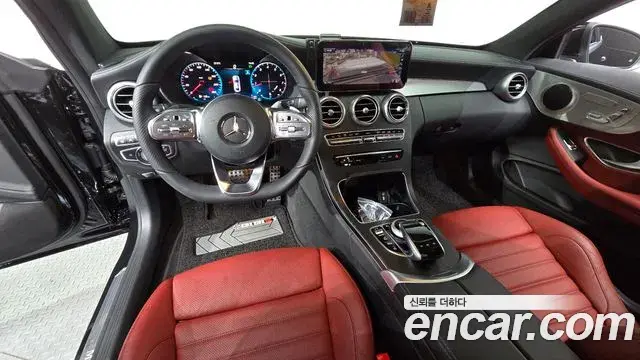 Mercedes-Benz C-Class 2023 — Photo 11/32