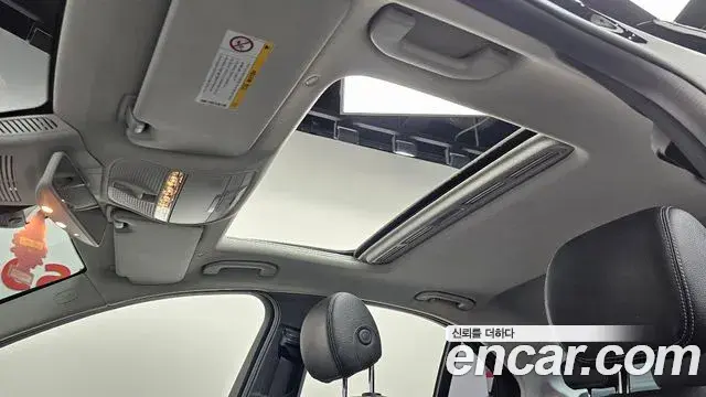 Mercedes-Benz C-Class 2019 — Şəkil 16/32