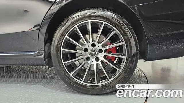 Mercedes-Benz C-Class 2019 — Şəkil 8/32