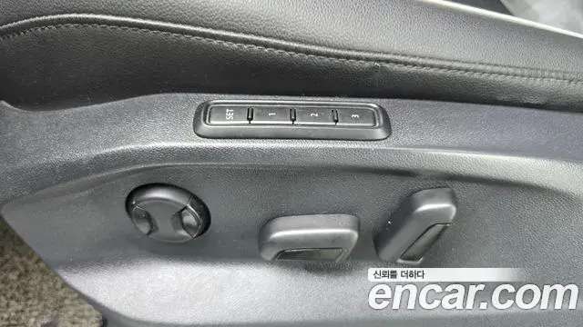 Volkswagen Tiguan 2018 — Şəkil 16/20