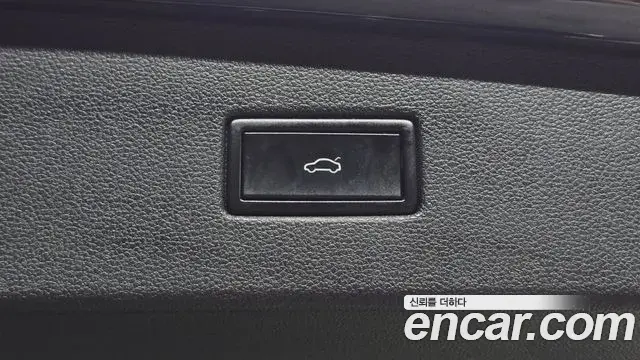 Volkswagen Tiguan 2018 — Şəkil 7/20