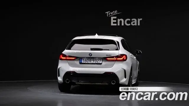 BMW 1 Series 2024 — ფოტო 7/20