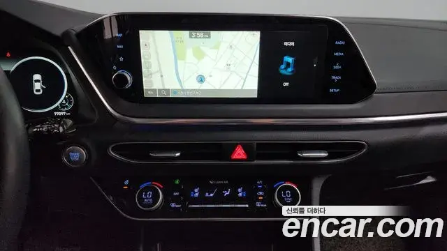 Hyundai Sonata Hybrid 2022 — Şəkil 21/30