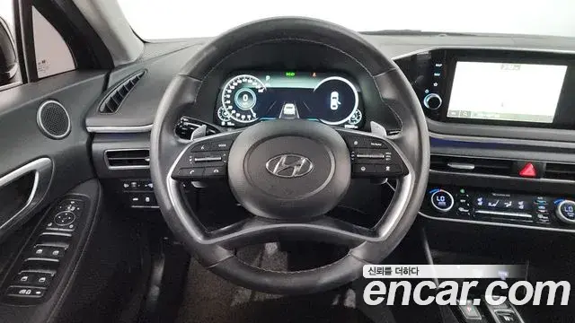 Hyundai Sonata Hybrid 2022 — Şəkil 8/30