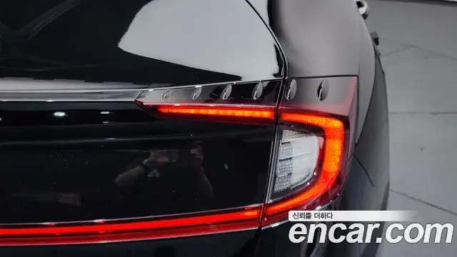 Hyundai Sonata Hybrid 2022 — Şəkil 4/30