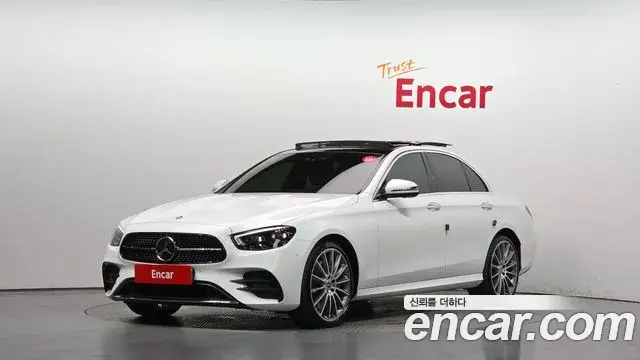 Mercedes-Benz E-Class 2022 — Şəkil 30/34