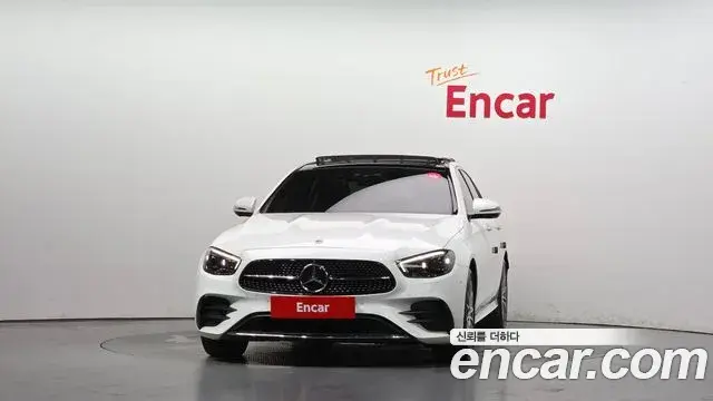 Mercedes-Benz E-Class 2022 — Şəkil 21/34