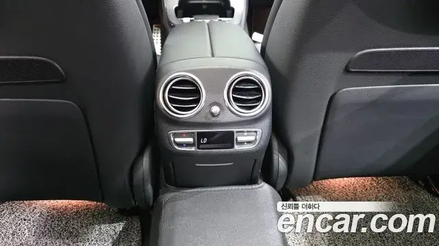 Mercedes-Benz E-Class 2022 — Şəkil 10/34