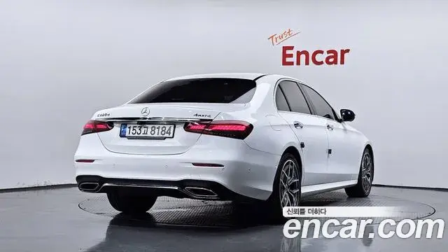 Mercedes-Benz E-Class 2020 — Фото 2/20