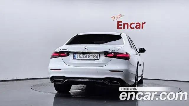 Mercedes-Benz E-Class 2020 — Фото 4/20