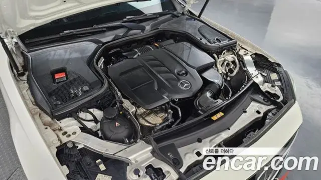 Mercedes-Benz E-Class 2020 — Фото 6/20