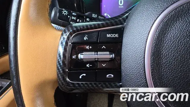 Kia Sorento 2022 — Фото 17/20