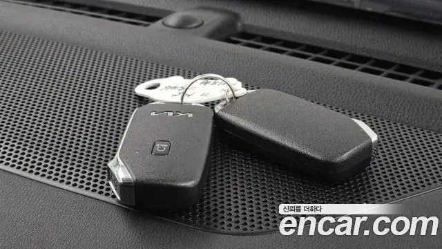 Kia K5 2023 — Фото 16/20