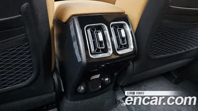 Kia Sorento 2022 — Photo 17/35