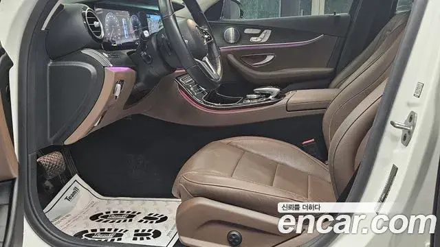 Mercedes-Benz E-Class 2019 — Фото 10/20