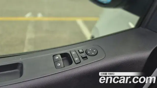 Hyundai Staria 2022 — Фото 13/14
