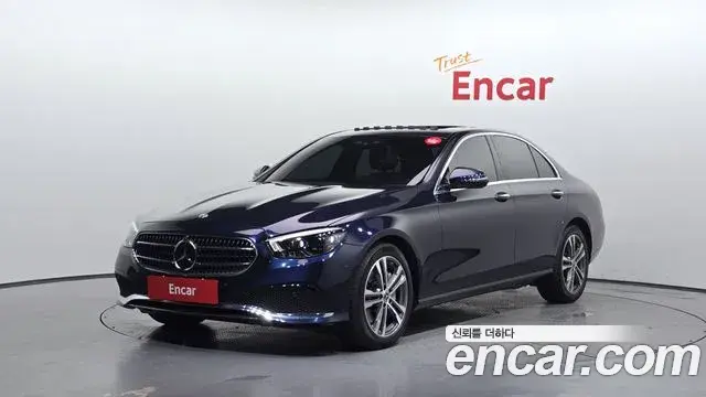 Mercedes-Benz E-Class 2022 — Фото 1/20